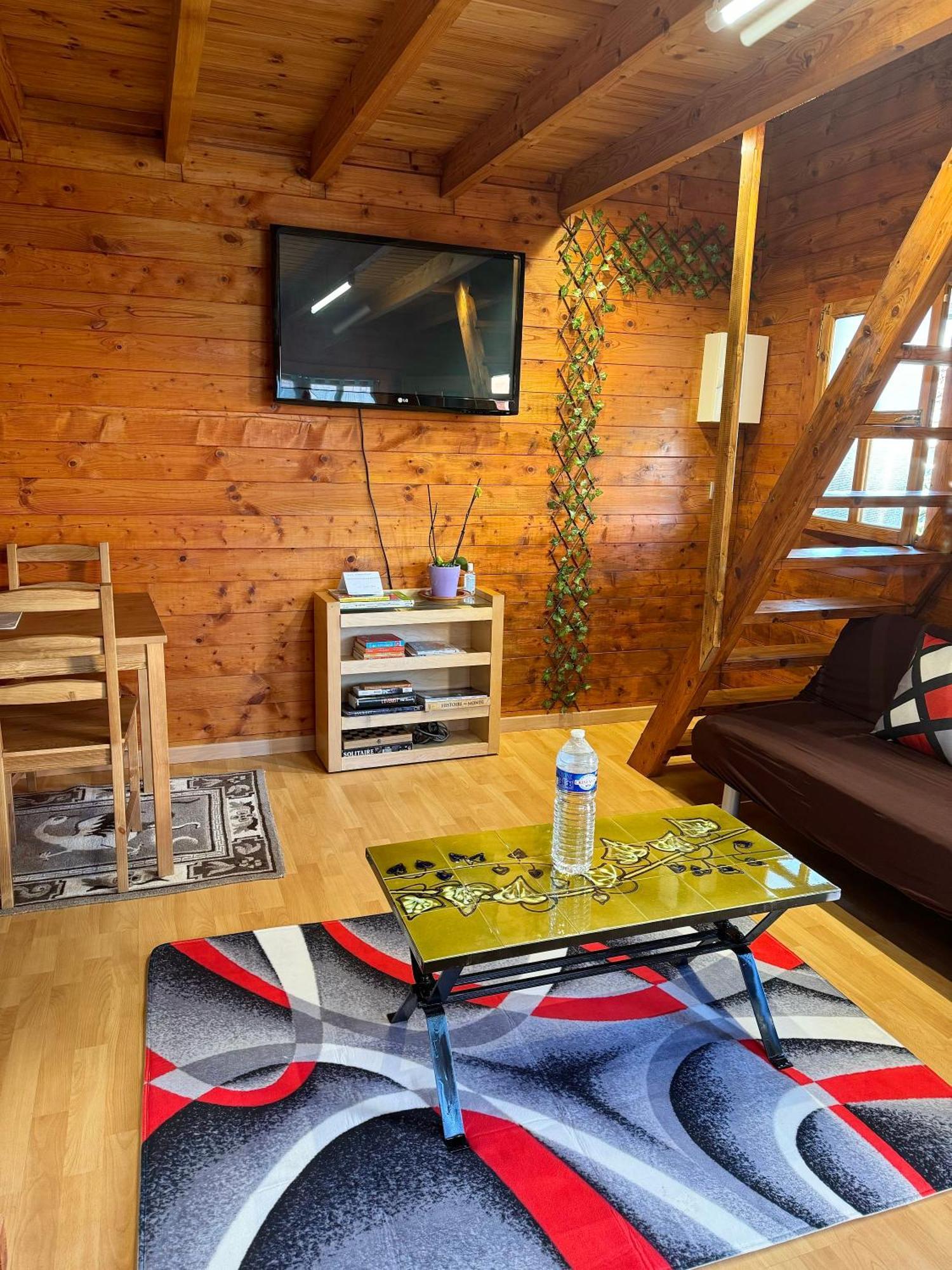 Cozy Cottage Paris Suburb! Бобини Екстериор снимка