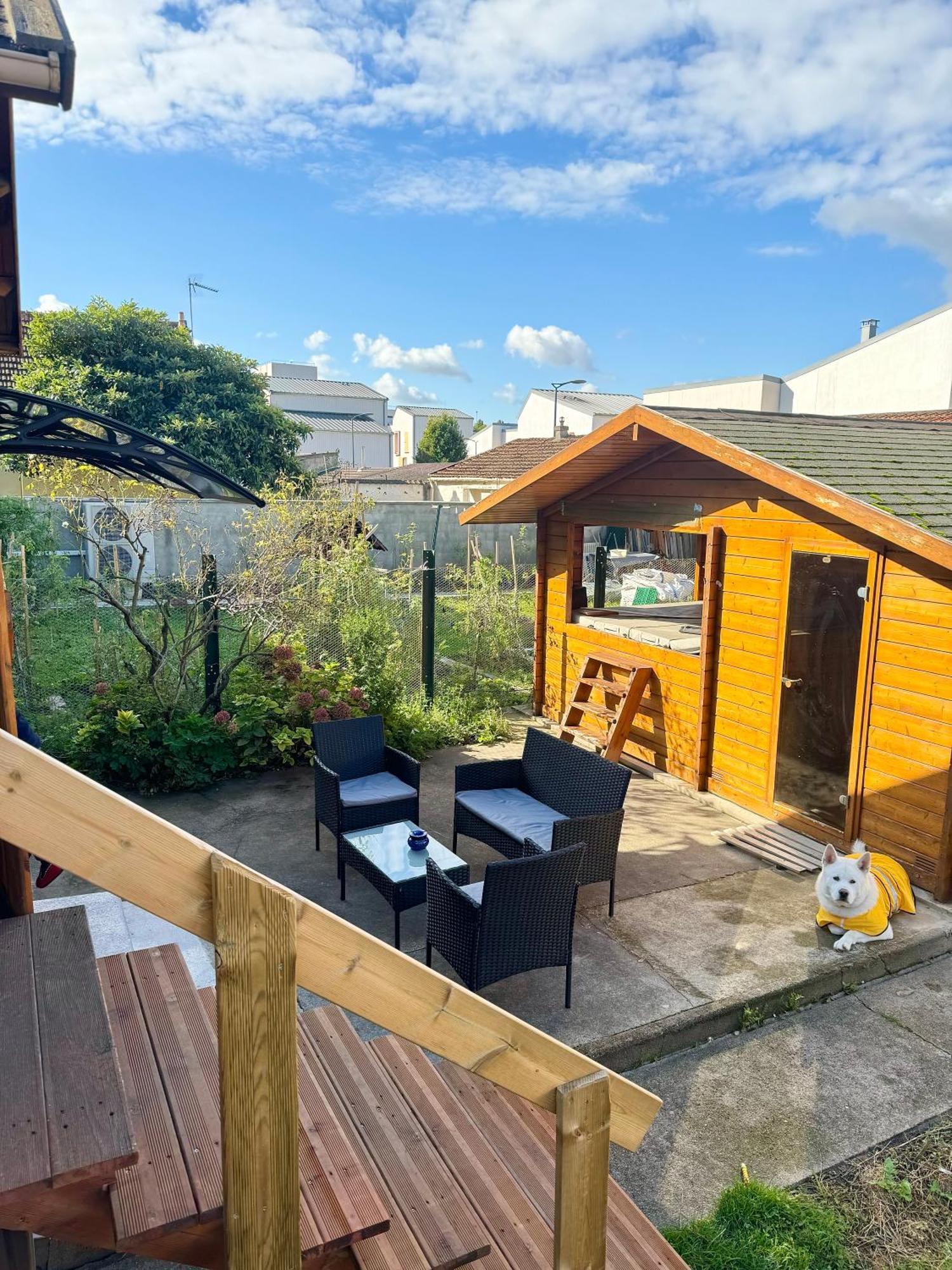 Cozy Cottage Paris Suburb! Бобини Екстериор снимка