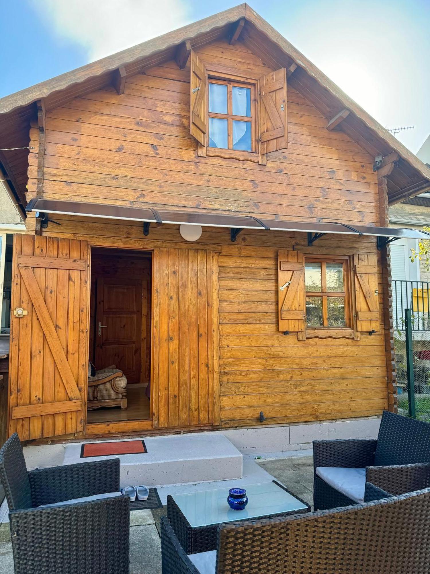 Cozy Cottage Paris Suburb! Бобини Екстериор снимка